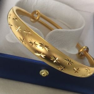 18K 999 Yellow Gold Antique Bracelet Rich in One Leaf